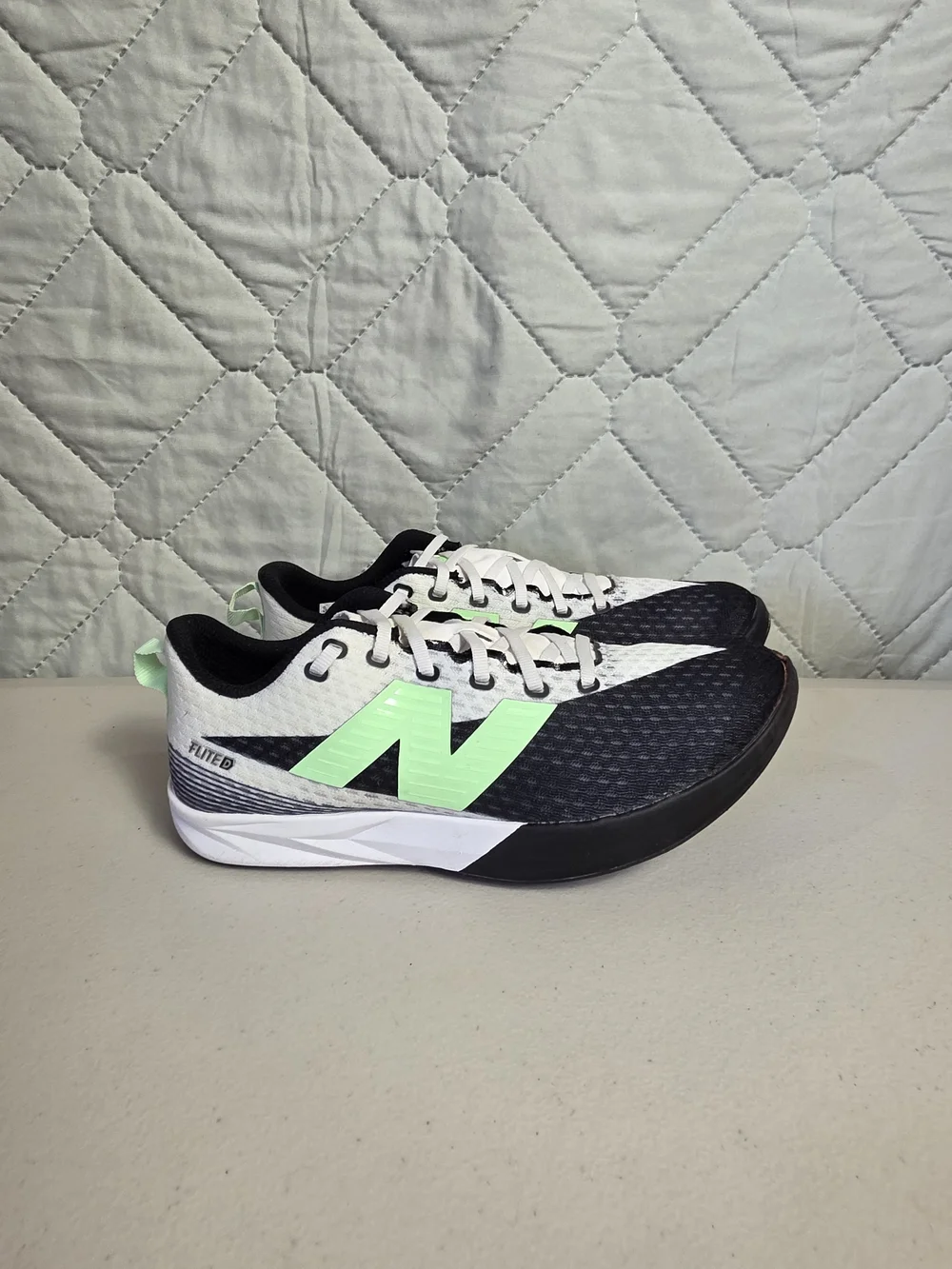 New Balance FuelCell Flite-D Mens Size 6.5 Black White Green